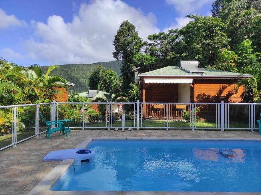 Le Tri Haut De Bellevue - Bungalow Heliconia Поант-Ноар Екстериор снимка